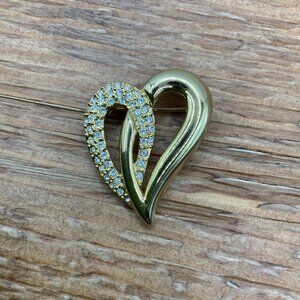 Napier Vintage Rhinestone Gold Tone Heart Brooch